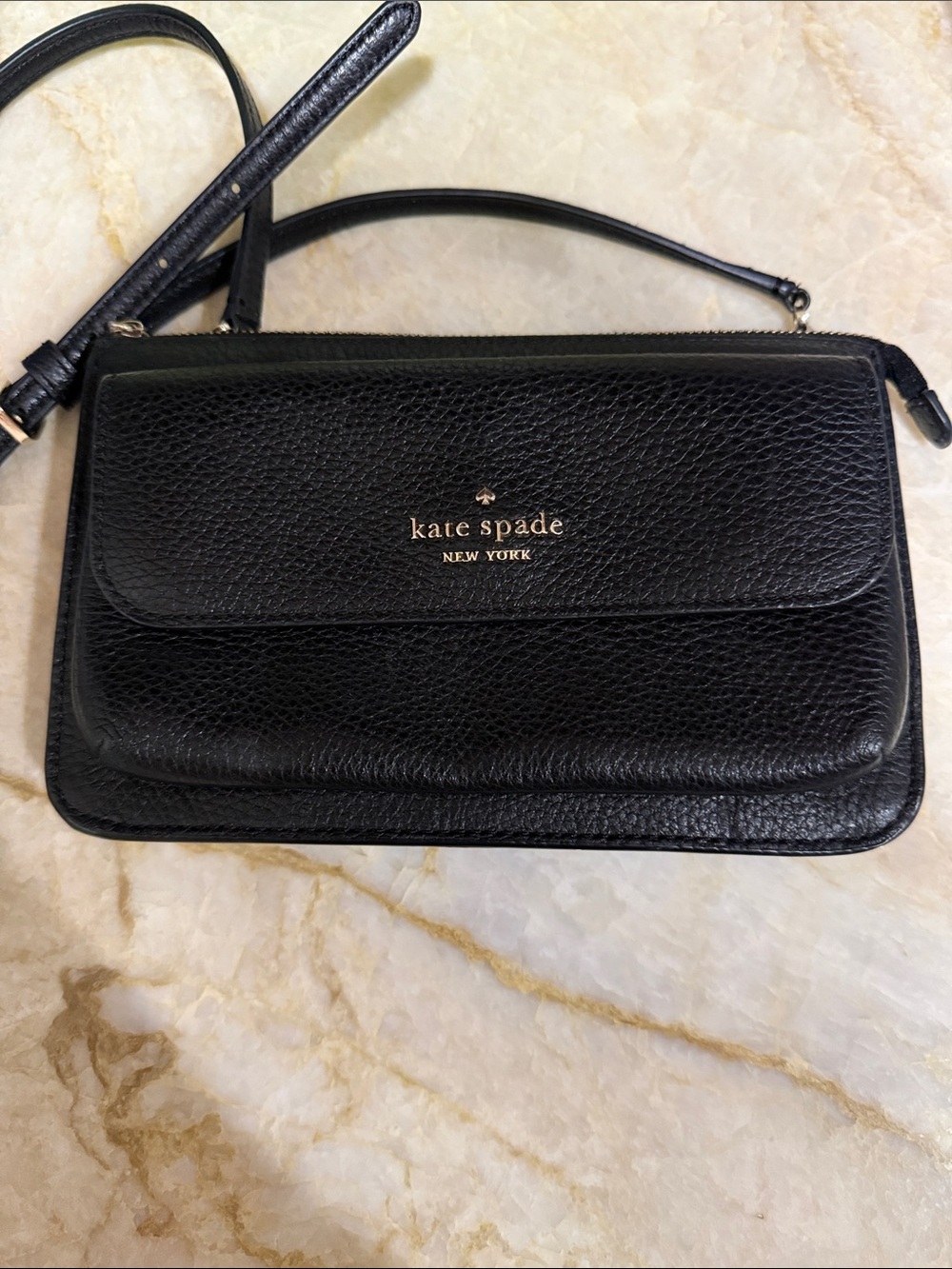 kate spade Black Pebbled Leather Crossbody with Front Flap EUC 8"x5"x1"
